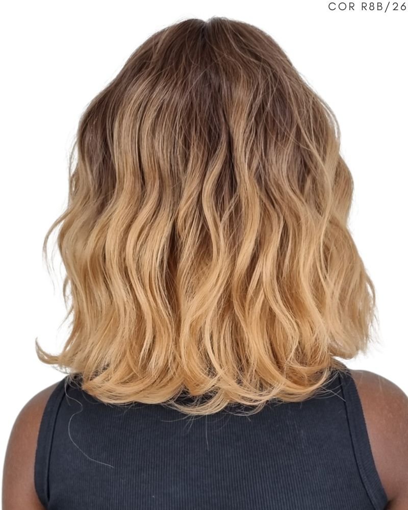 Lace Wig Paula Ondulada com Franja - Modern Girl (Cor R8B/26)